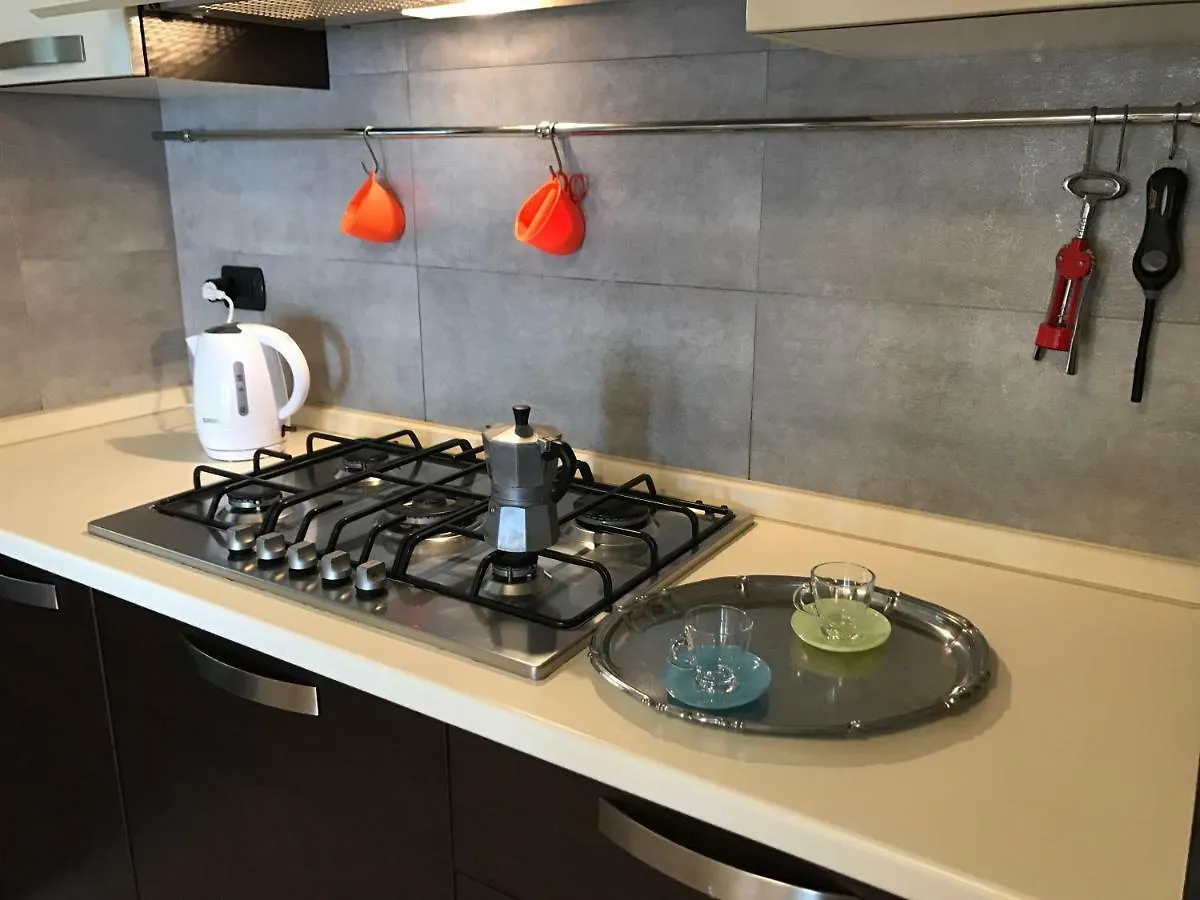 Beautiful Lake View Apartment In Gravedona - Larihome A01